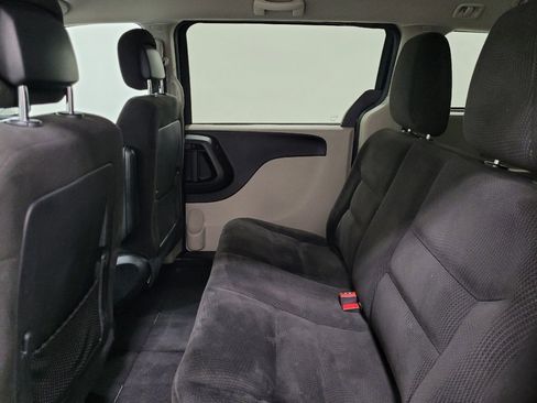 Used 2017 Dodge Grand Caravan SE w/ Power Window Group FWD image 18