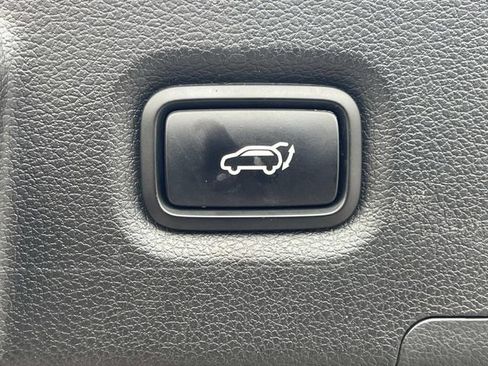 Used 2019 Hyundai Santa Fe SEL AWD/4WD image 13