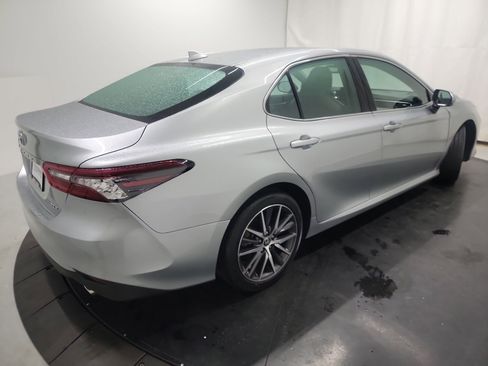 Used 2023 Toyota Camry XLE w/ Navigation Package image 9