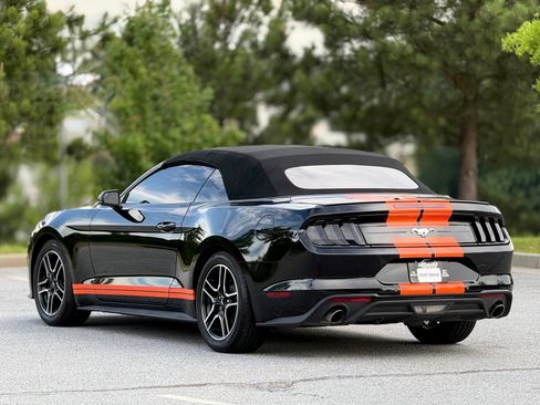 Used 2020 Ford Mustang Premium RWD image 10