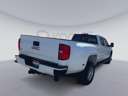 Used 2018 GMC Sierra 3500 Denali w/ Duramax Plus Package image 11