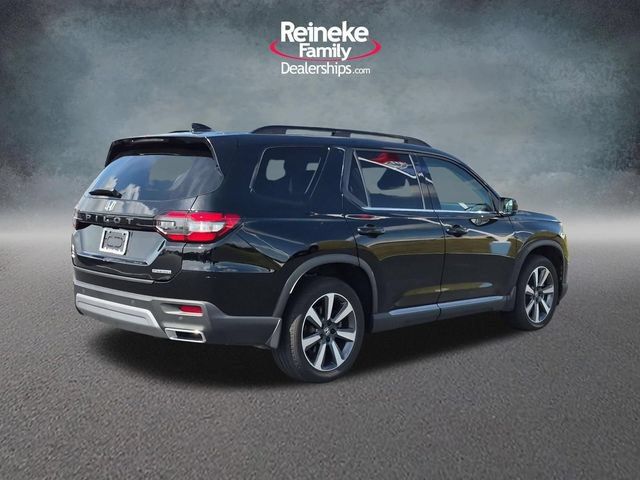 Used 2024 Honda Pilot Touring image 5