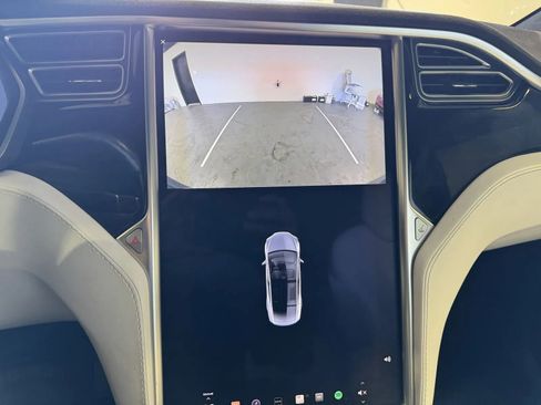 Used 2017 Tesla Model X 90D image 14
