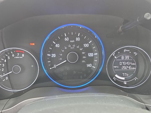Used 2018 Honda HR-V LX image 26