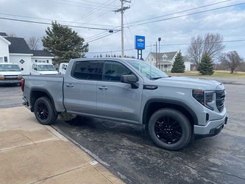 Used 2024 GMC Sierra 1500 Elevation w/ Preferred Package AWD/4WD image 5