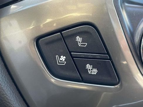 Used 2019 Chevrolet Silverado 2500 High Country w/ Duramax Plus Package AWD/4WD image 26