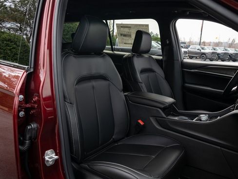 New 2025 Jeep Grand Cherokee L Limited AWD/4WD image 24