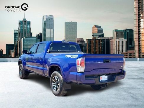 Used 2023 Toyota Tacoma TRD Sport AWD/4WD image 3