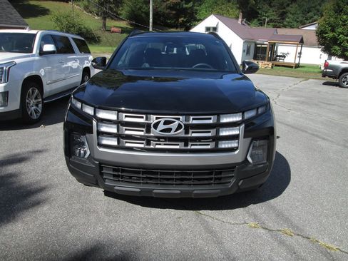Used 2025 Hyundai Santa Cruz SEL image 2