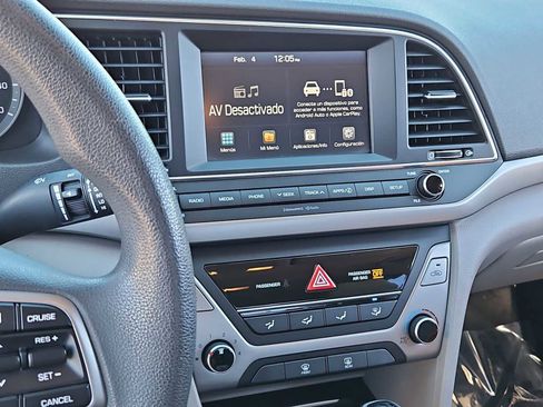 Used 2018 Hyundai Elantra SEL image 27