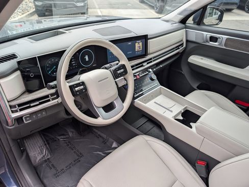 Used 2025 Hyundai Santa Fe Calligraphy AWD/4WD image 14