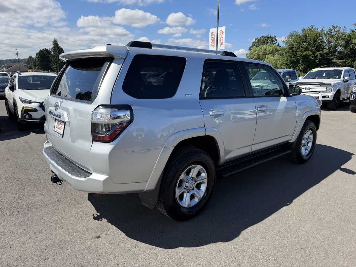 Used 2020 Toyota 4Runner SR5 AWD/4WD image 8