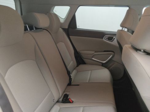 Used 2022 Kia Soul LX FWD image 19