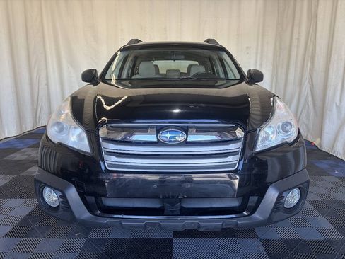 Used 2014 Subaru Outback 2.5i w/ Alloy Wheel Package AWD/4WD image 4