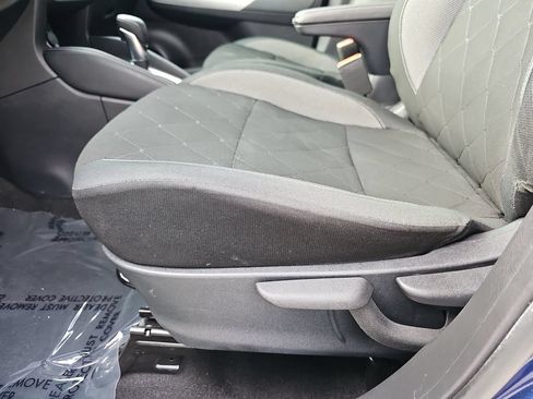 Used 2020 Nissan Kicks SV FWD image 28