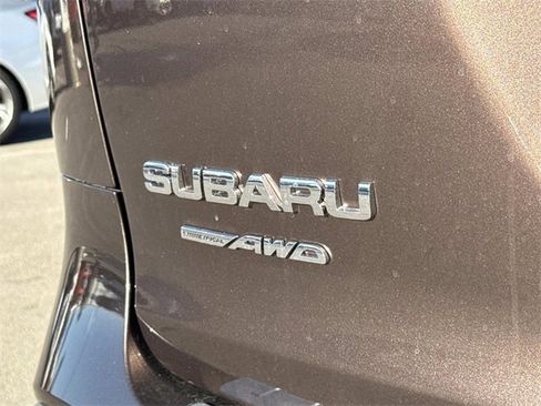 Used 2019 Subaru Ascent Touring image 5