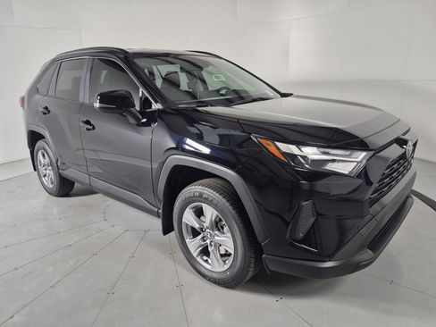 New 2025 Toyota RAV4 XLE image 7