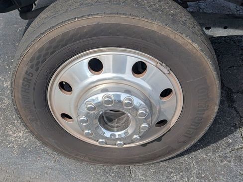 Used 2022 Ford F450 Platinum w/ FX4 Off-Road Package image 10