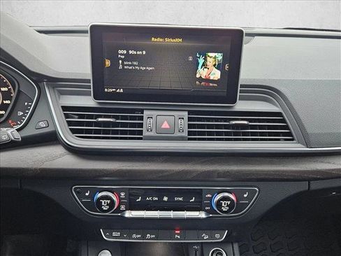 Used 2020 Audi Q5 2.0T Premium Plus w/ Premium Plus Package image 13