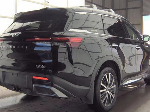 Used 2025 INFINITI QX60 Sensory w/ Vision Package image 2