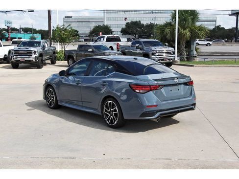 Used 2024 Nissan Sentra SR w/ SR Premium Package FWD image 5