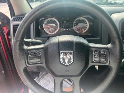 Used 2017 RAM 1500 Express w/ Express Value Package image 16