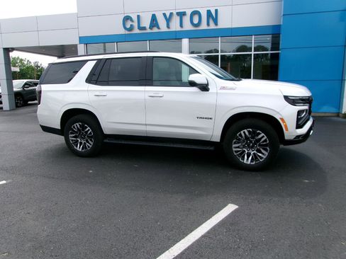 Used 2025 Chevrolet Tahoe Z71 w/ Comfort Package AWD/4WD image 1
