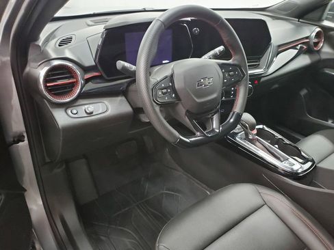 Certified 2025 Chevrolet Trax RS w/ Driver Confidence Package image 10