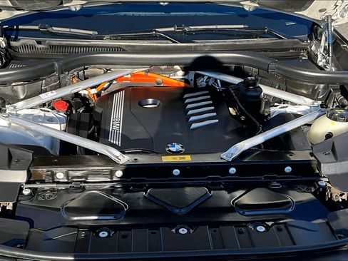 Used 2021 BMW X5 xDrive45e w/ Executive Package image 9