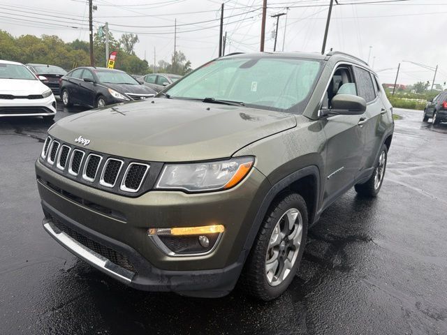 Used 2019 Jeep Compass Limited AWD/4WD image 3