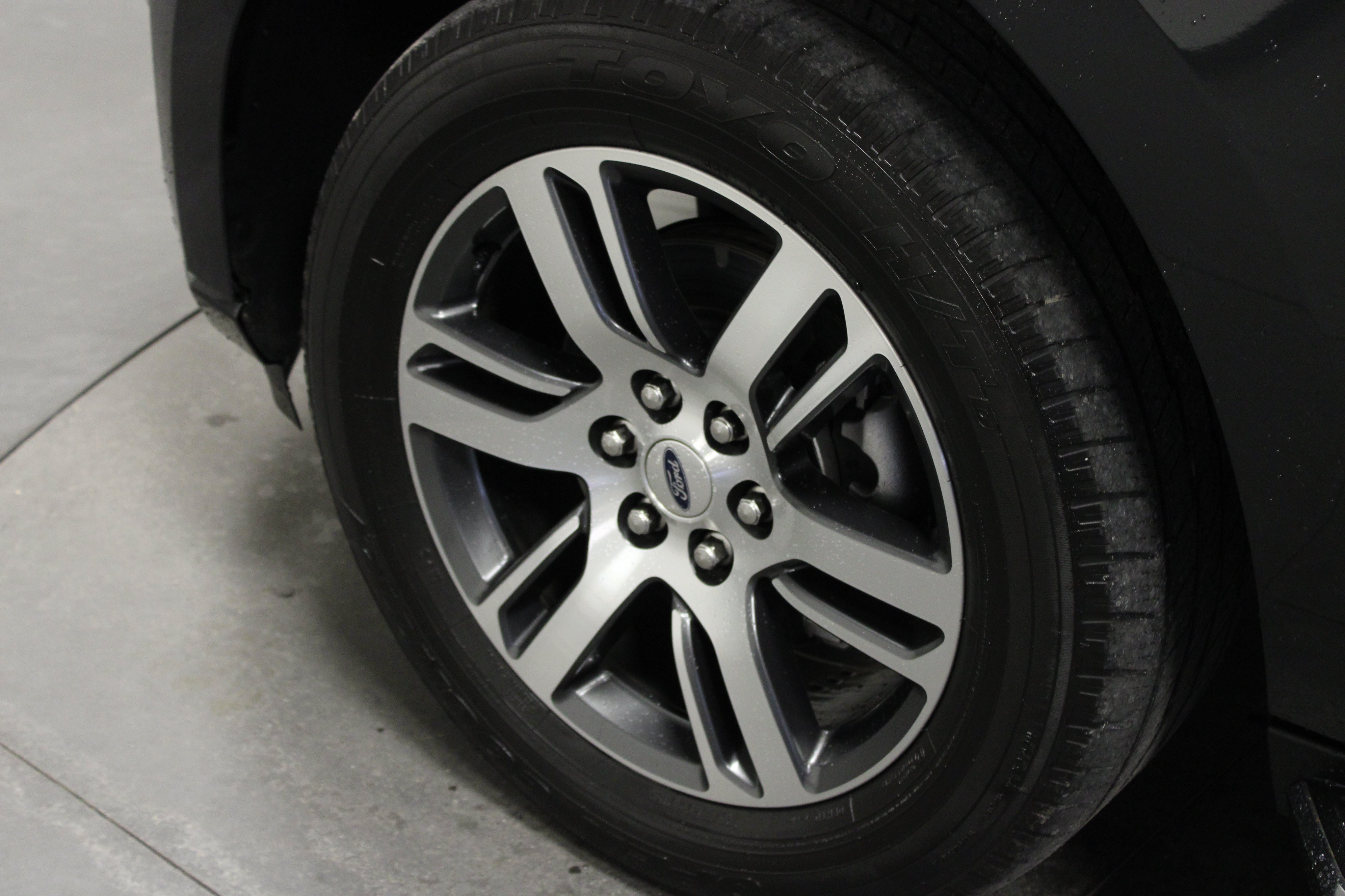 Used 2023 Ford Expedition XLT AWD/4WD image 10