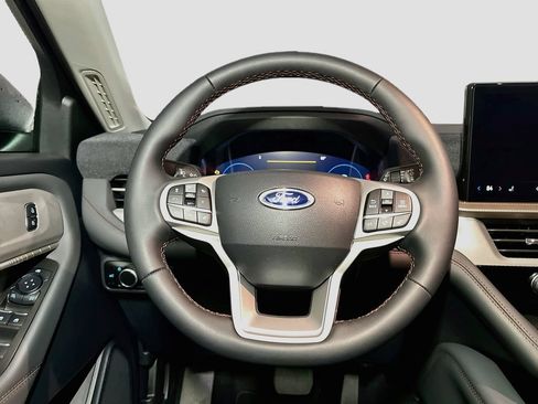 New 2026 Ford Explorer Active AWD/4WD image 25