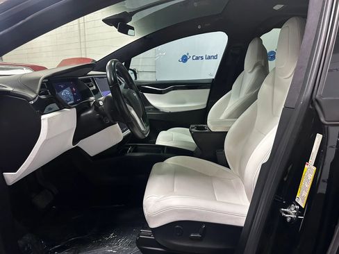 Used 2017 Tesla Model X 75D image 10