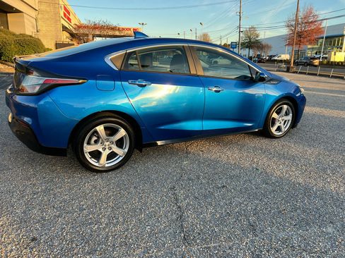 Used 2017 Chevrolet Volt LT image 19