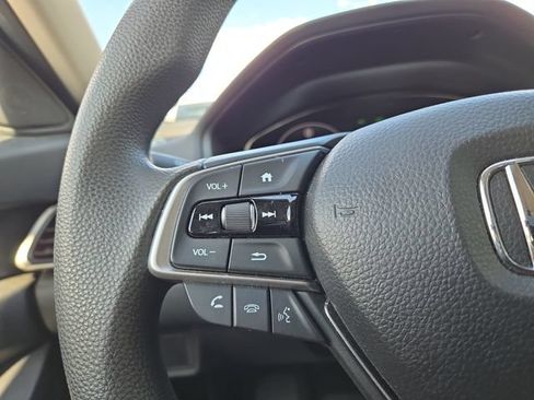 Used 2020 Honda Accord EX image 18
