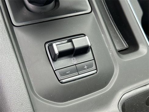 Used 2023 GMC Sierra 1500 Denali w/ Denali Reserve Package image 40