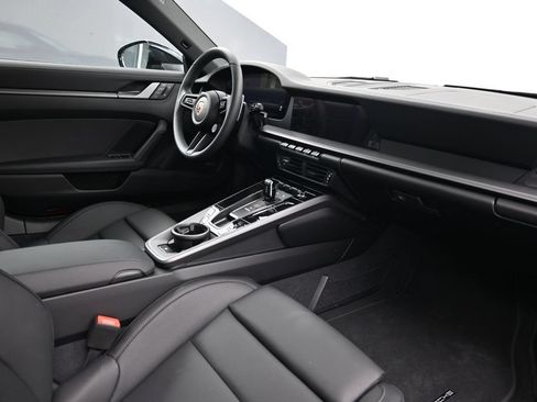 Used 2026 Porsche 911 Carrera RWD image 11