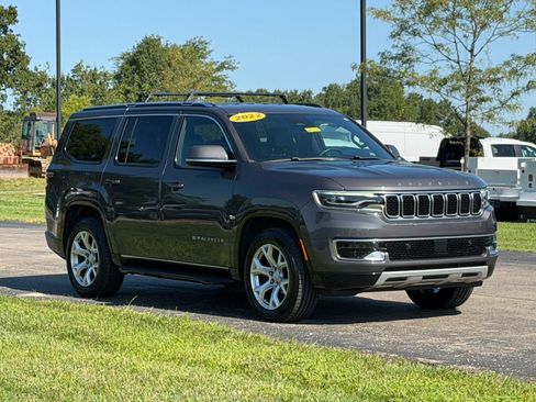 Used 2022 Jeep Wagoneer Series II AWD/4WD image 1