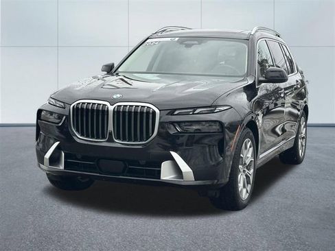 Certified 2024 BMW X7 xDrive40i image 10