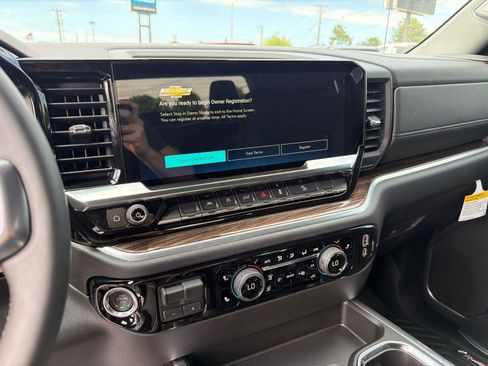 New 2026 Chevrolet Silverado 1500 RST AWD/4WD image 19
