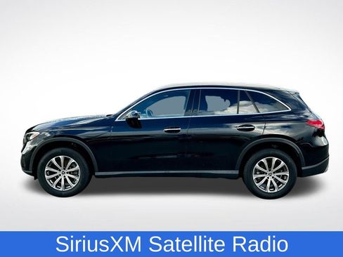 Used 2024 Mercedes-Benz GLC 300 4MATIC image 3