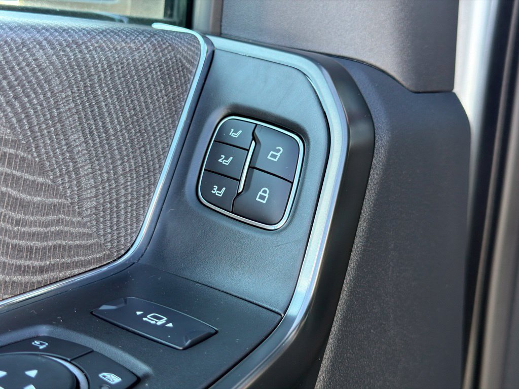Used 2024 Ford F350 Platinum AWD/4WD image 21