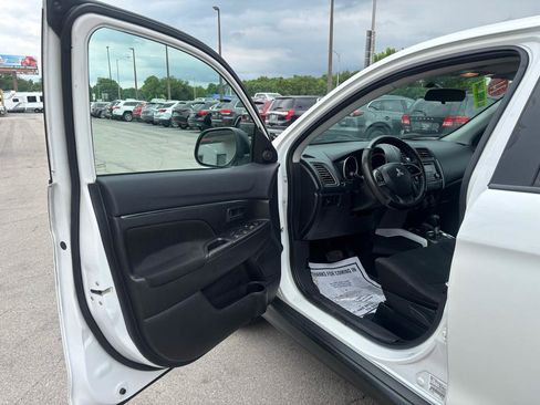 Used 2014 Mitsubishi Outlander Sport ES AWD/4WD image 15