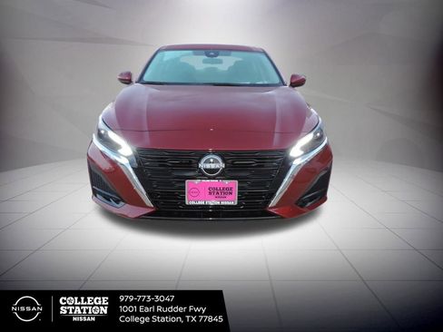 New 2025 Nissan Altima 2.5 SV w/ SV Special Edition Package image 9