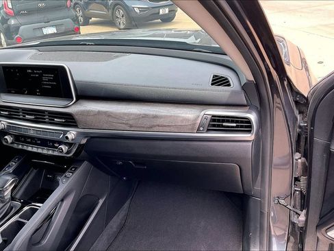 Used 2020 Kia Telluride EX w/ Towing Package FWD image 16