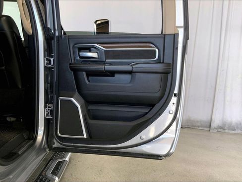 Used 2022 RAM 3500 Laramie image 23