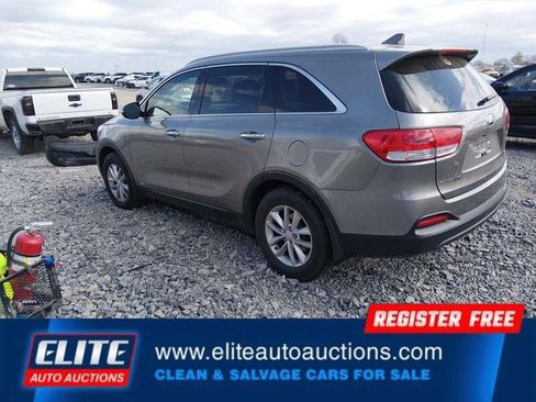 Used 2016 Kia Sorento AWD w/ LX Convenience Package image 6