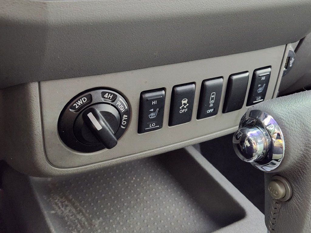 Used 2019 Nissan Frontier SV w/ Value Truck Package AWD/4WD image 25