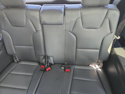 Certified 2023 Kia Telluride EX w/ EX Captain's Chair Package FWD image 18