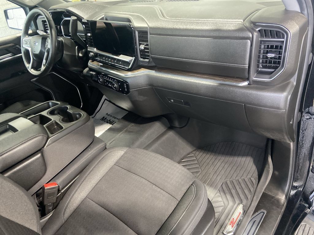 Certified 2023 Chevrolet Silverado 1500 RST w/ Z71 Off-Road Package AWD/4WD image 28